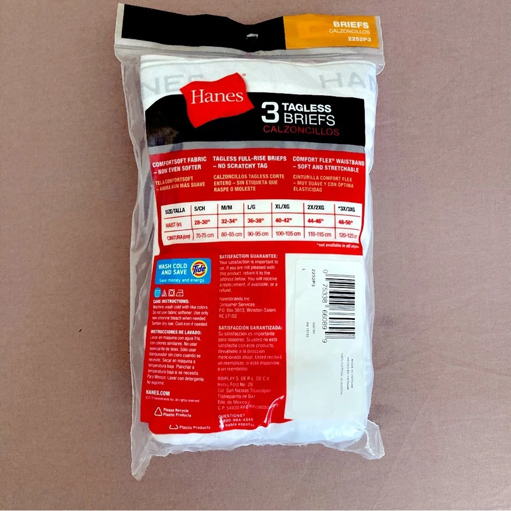 NWT Hanes Men’s Pack of 3 Tagless White Briefs, Large